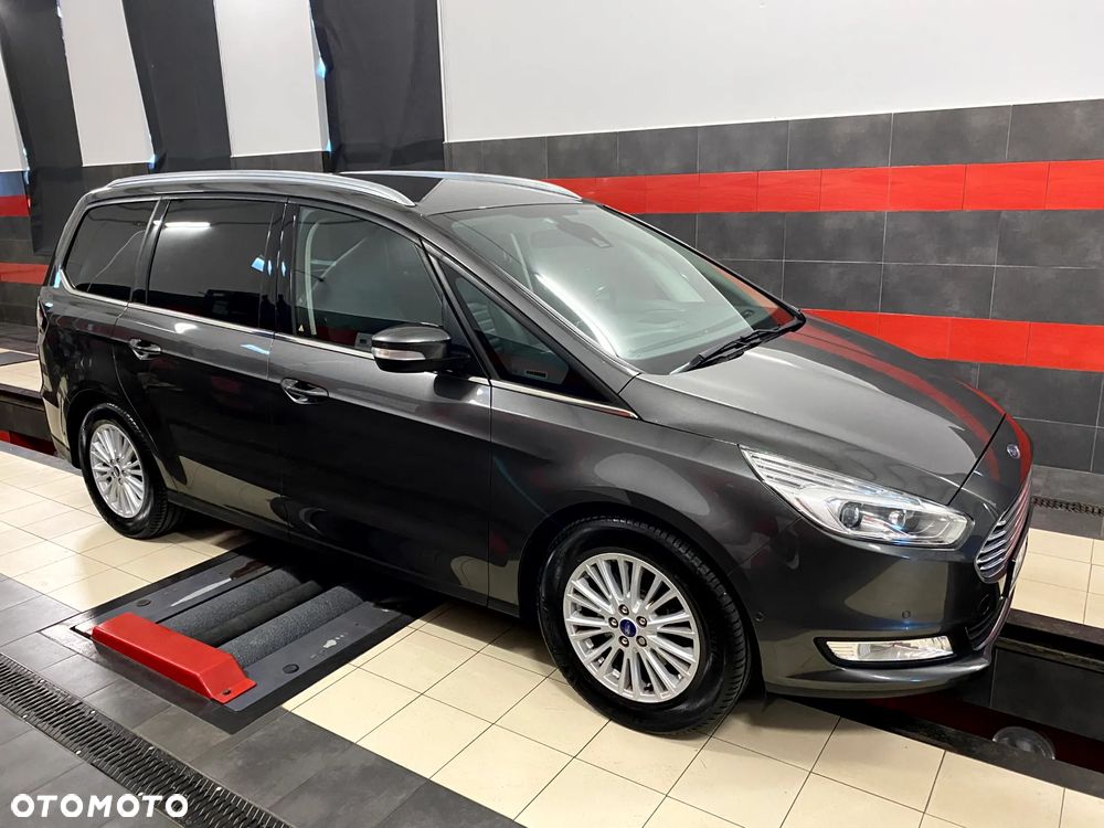 Ford Galaxy 2.0 EcoBoost Titanium - 4