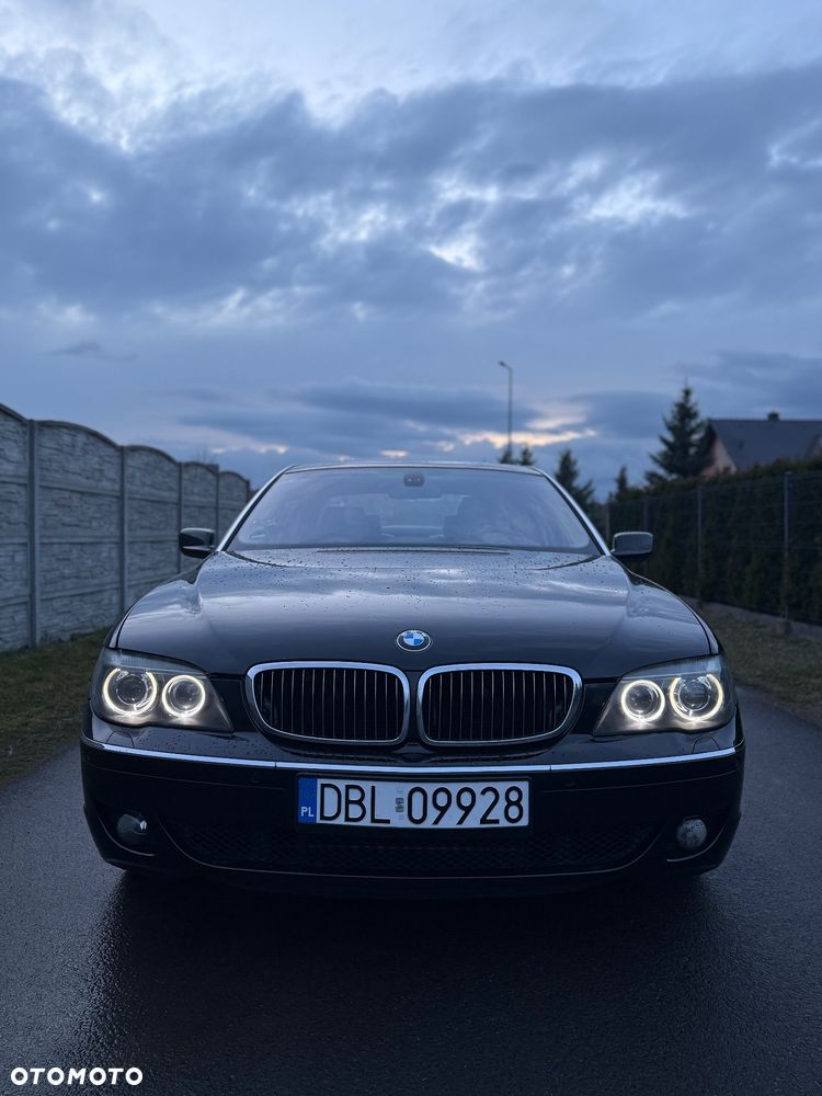 BMW Seria 7 740i L - 14