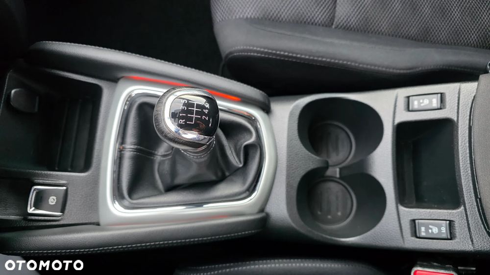 Nissan Qashqai 1.2 DIG-T N-Connecta EU6 - 28