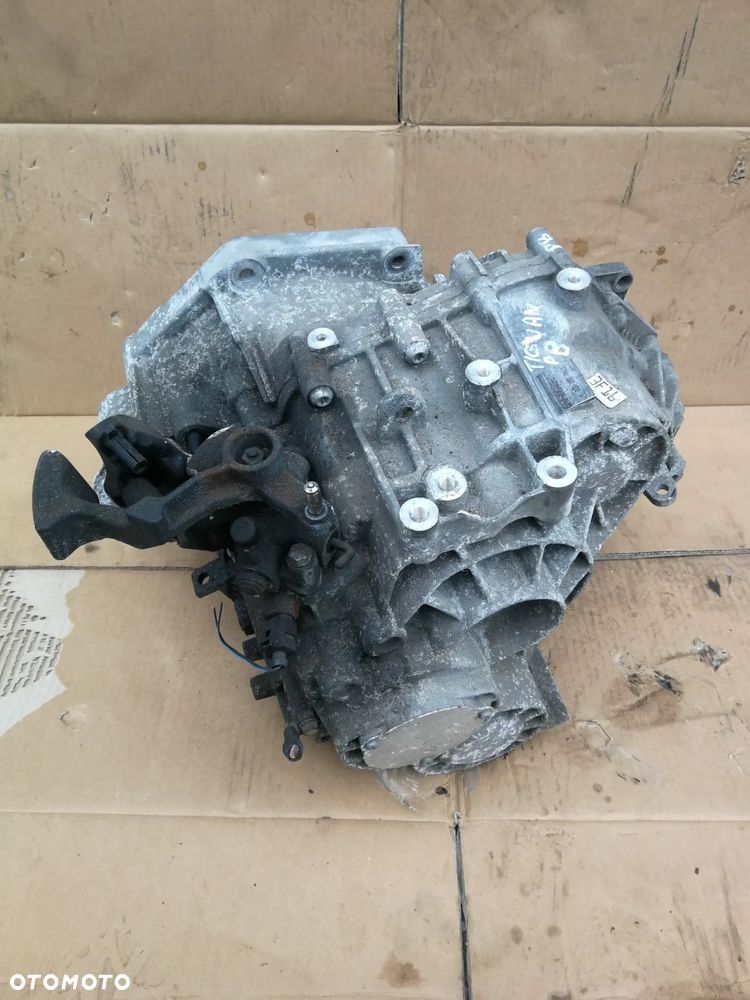 Tiguan 5N0 Skrzynia biegów LMU 2.0 tdi  4X4 - 5