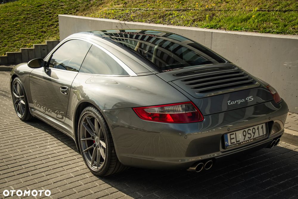 Porsche 911 - 41