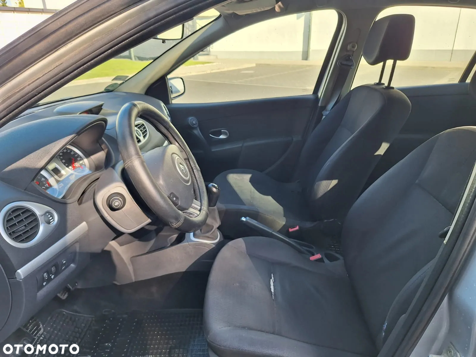 Renault Clio 1.6 16V Dynamique - 28