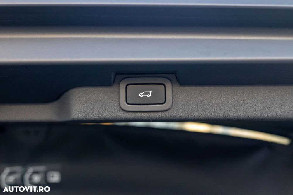 Land Rover Discovery 3.0 L TD6 HSE Luxury - 14