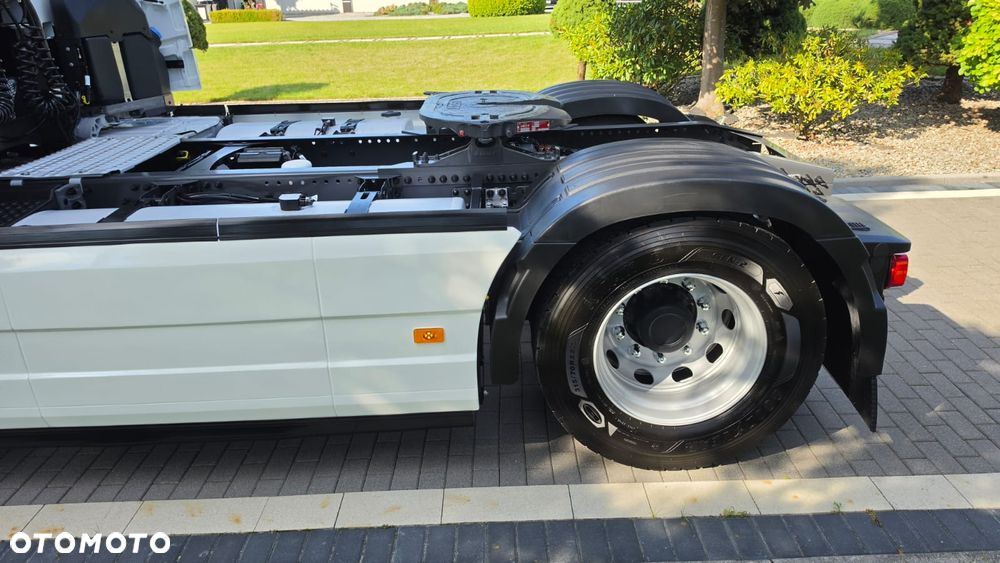 Volvo ///FH///500///2022///GLOBETROTTER/// XXL///FULL LED///VIRTUAL COCPIT/// TABLET///KLIMATYZACJA POSTOJOWA/// ZABUDOWY MIĘDZYOSIOWE///WAGA/// KAMERA///STAN BARDZO DOBRY - 16