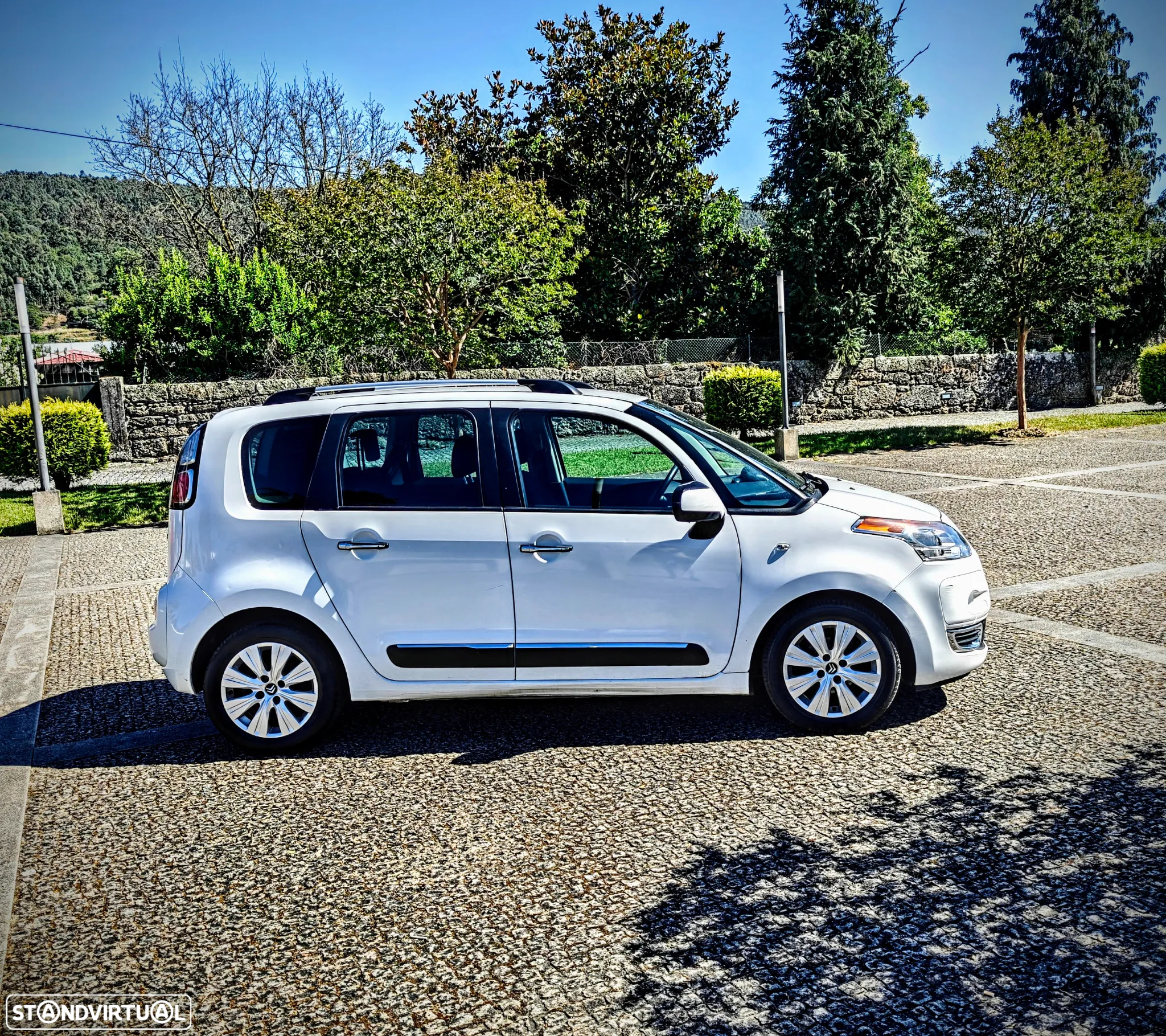 Citroën C3 Picasso HDi FAP Exclusive - 4
