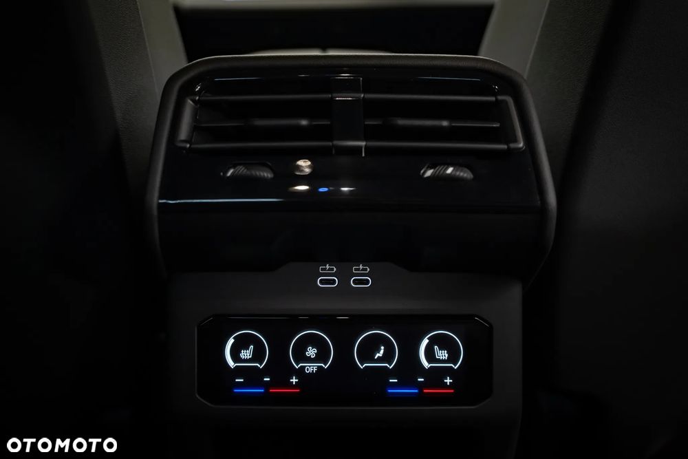 BMW Seria 5 520d mHEV - 31
