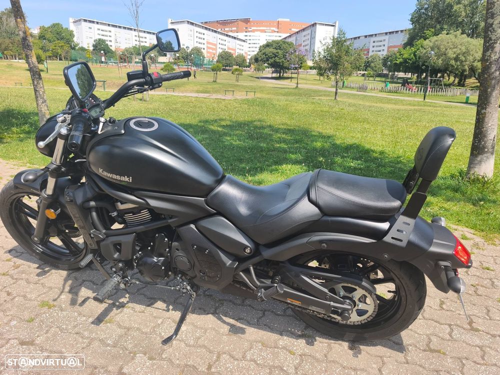 Kawasaki Vulcan 650 S - 4