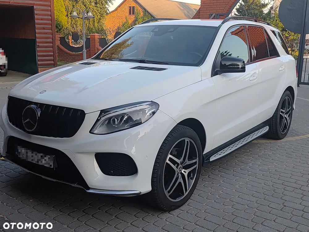 Mercedes-Benz GLE - 1