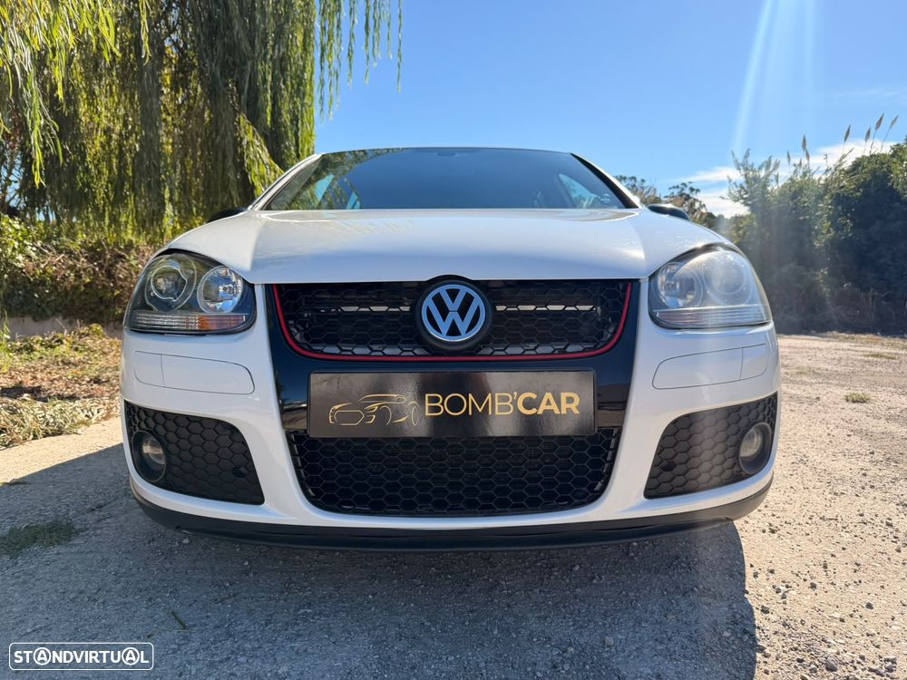 VW Golf - 4