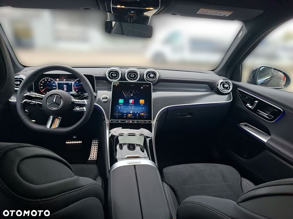 Mercedes-Benz GLC - 12