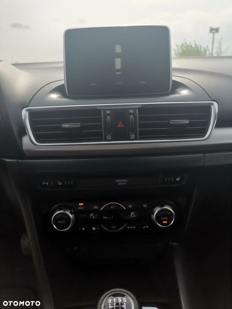 Mazda 3 - 4