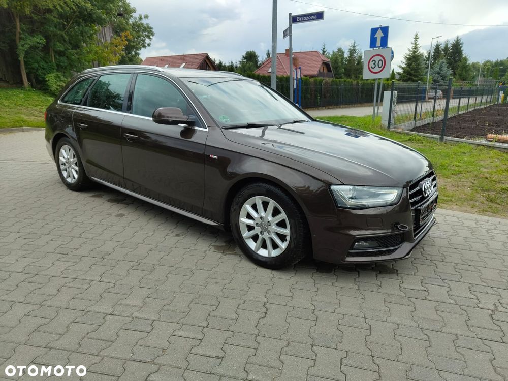 Audi A4 Avant 2.0 TDI DPF clean diesel quattro S tronic S line Sportpaket - 31
