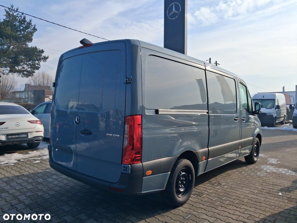 Mercedes-Benz Sprinter - 6
