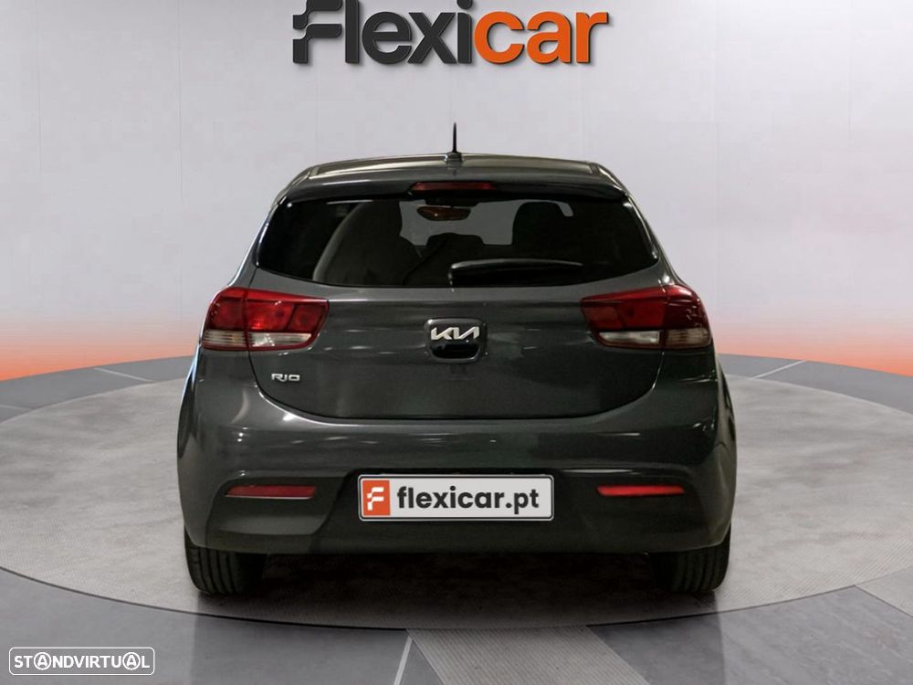 Kia Rio - 8