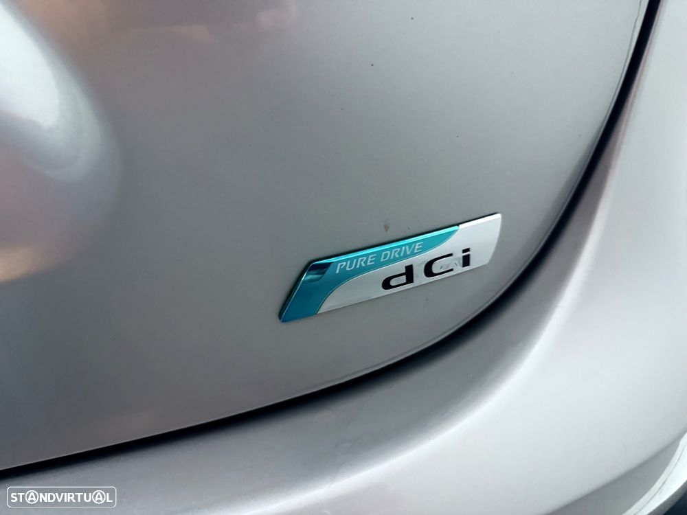 Nissan Qashqai 1.6 dCi N-Connecta - 12