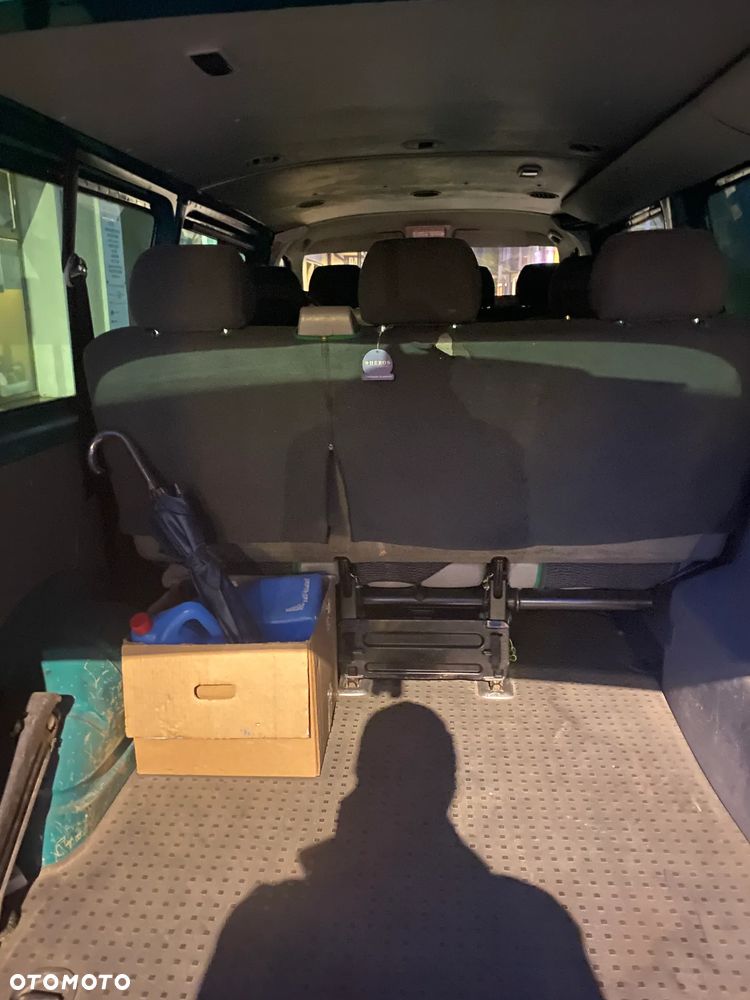 Volkswagen Caravelle L2 - 23