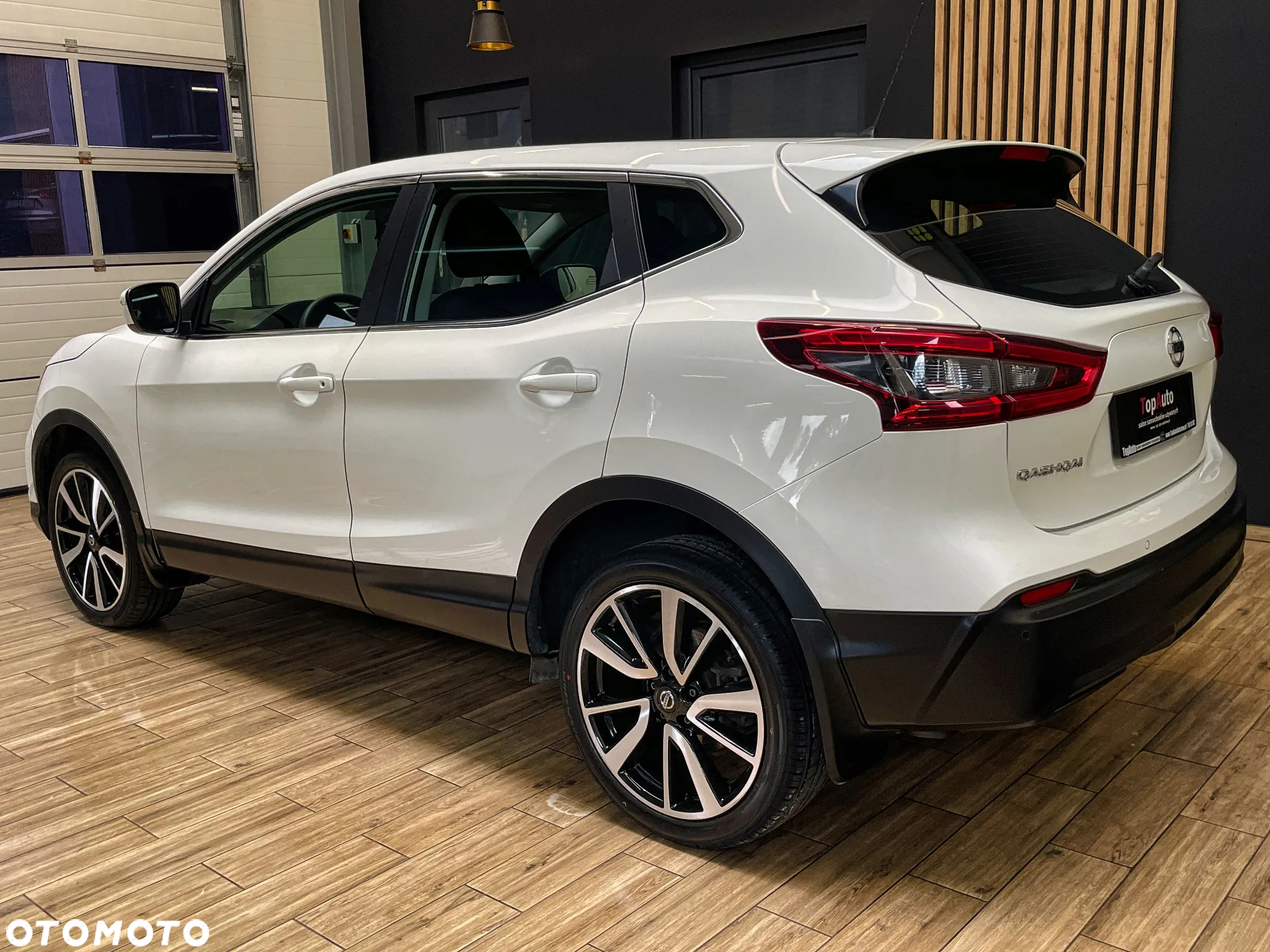 Nissan Qashqai 1.3 DIG-T Visia - 12