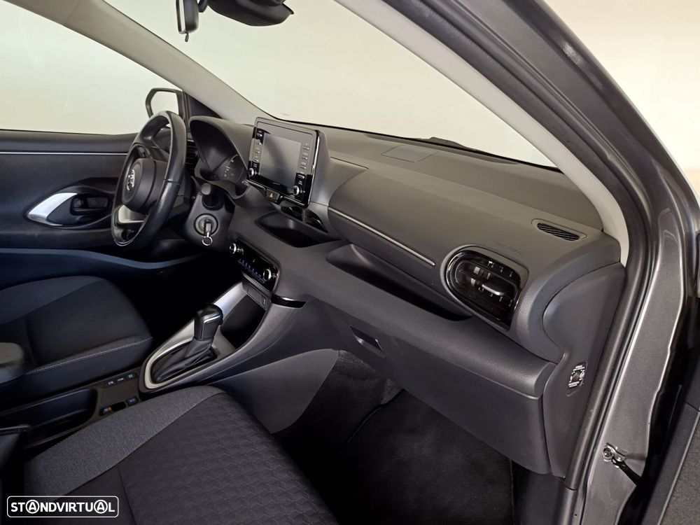 Toyota Yaris 1.5 HDF Comfort Plus - 29