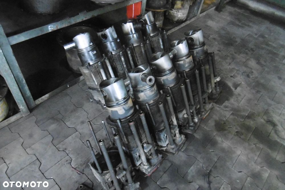 Cylinder tłok głowica Deutz BF8L513 Iveco Magirus - 2