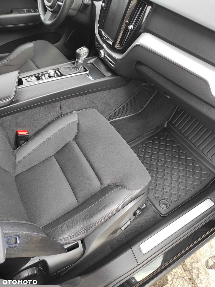 Volvo XC 60 - 6