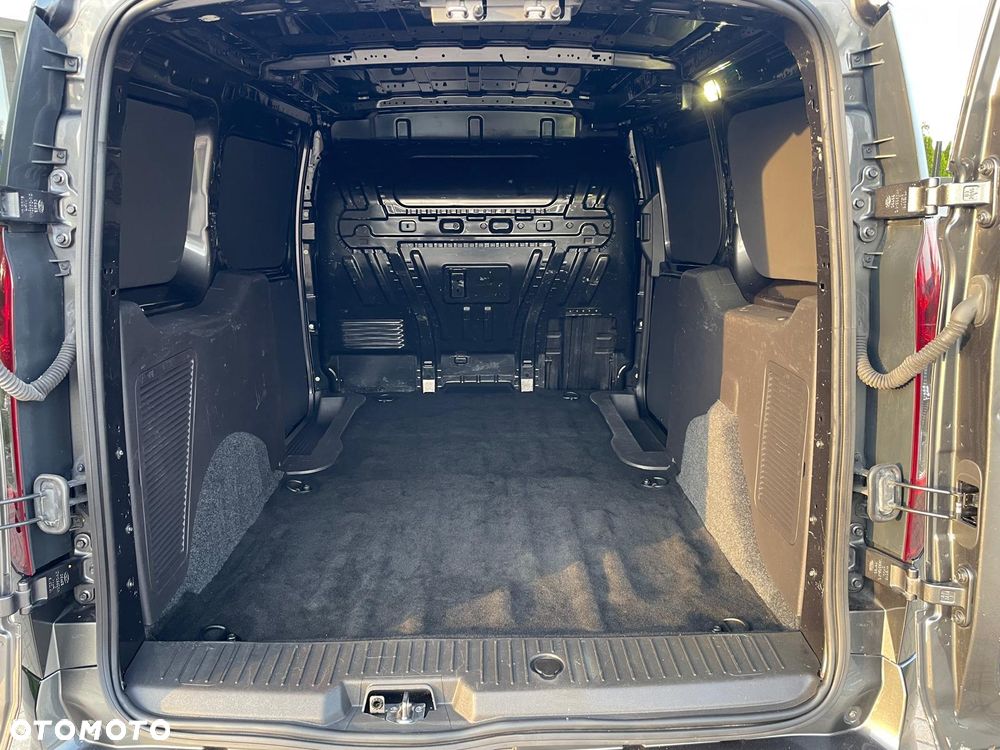 Ford Transit Connect - 13