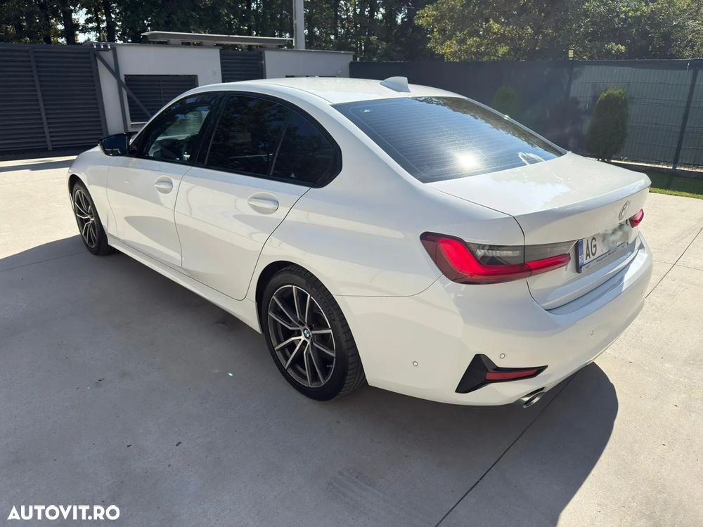 BMW Seria 3 320d Aut. Sport Line - 4