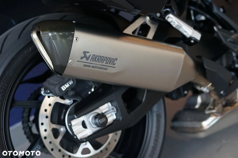BMW XR - 15