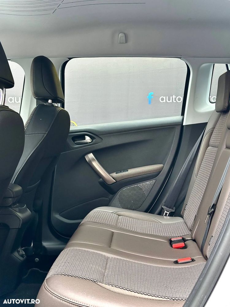 Peugeot 2008 - 7