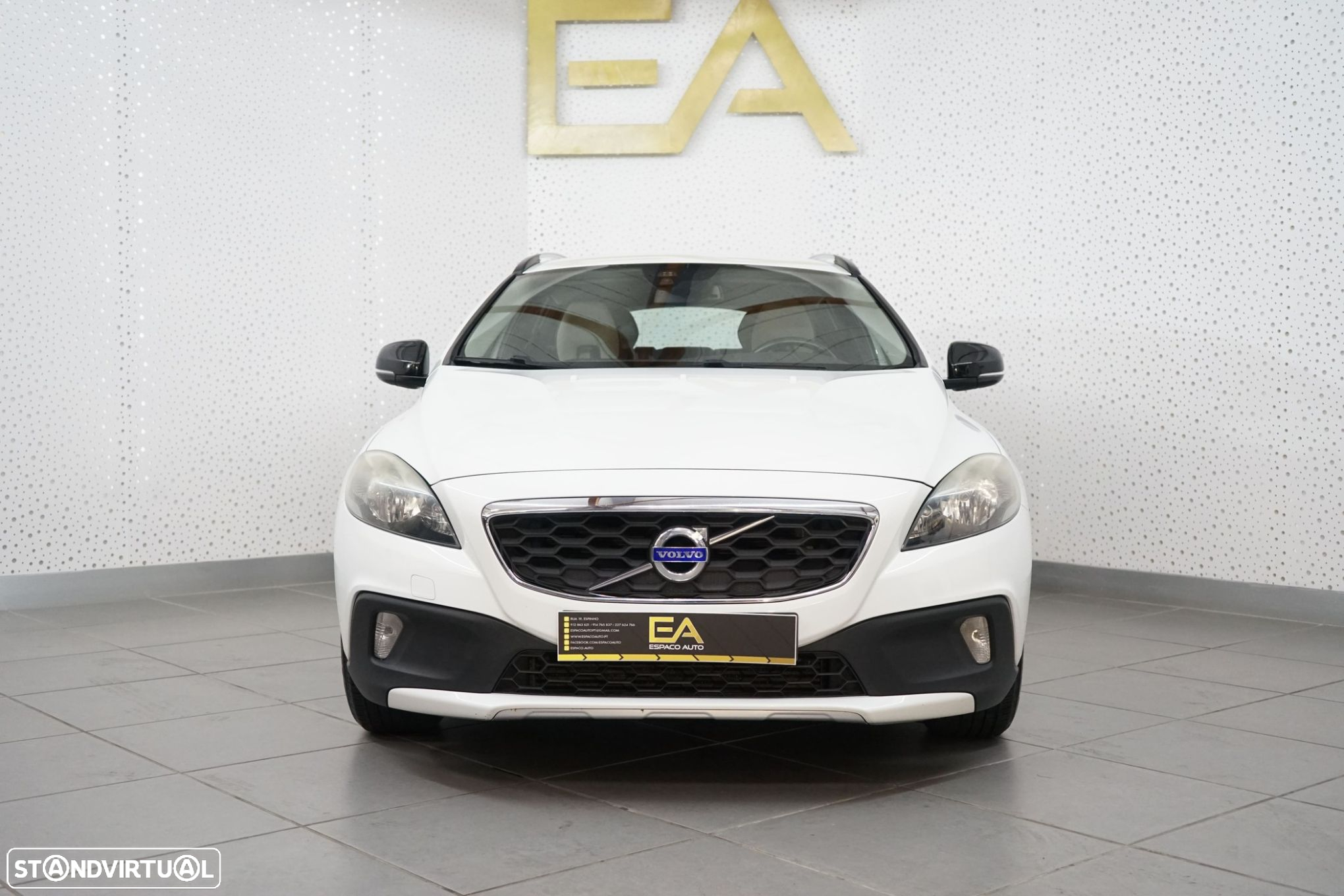 Volvo V40 Cross Country 1.6 D2 Summum - 2