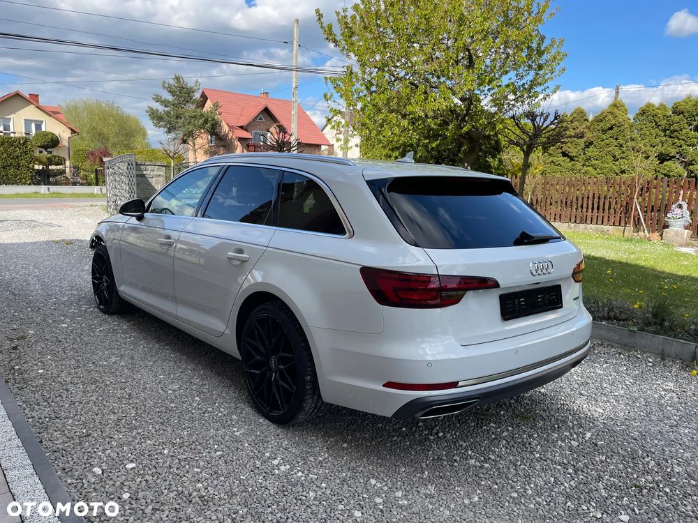 Audi A4 Avant 40 TDI S tronic quattro - 1