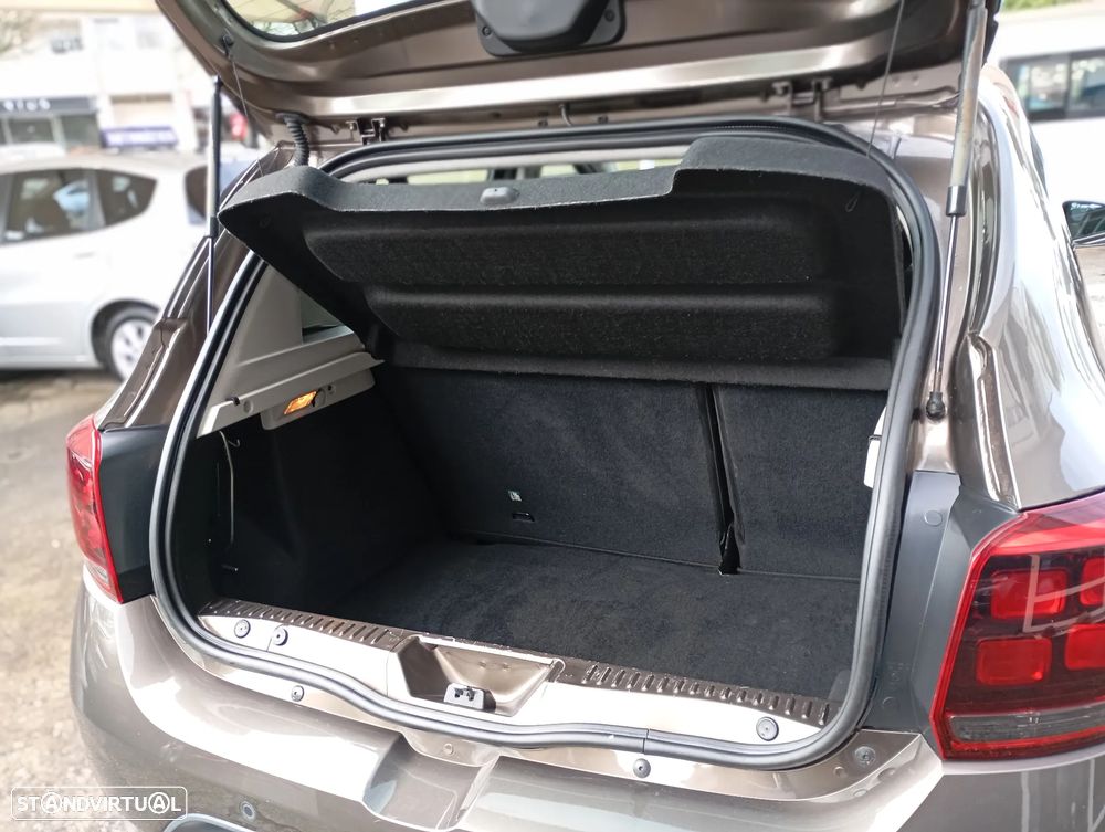 Dacia Sandero 0.9 TCe Stepway - 6