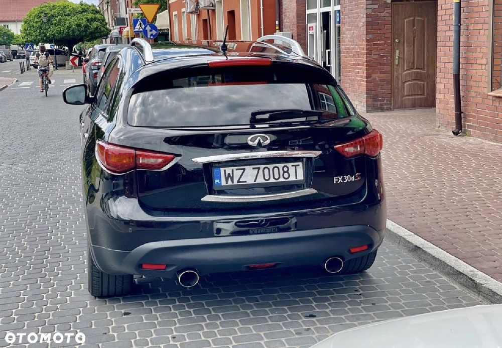 Infiniti FX FX30d S Premium - 5