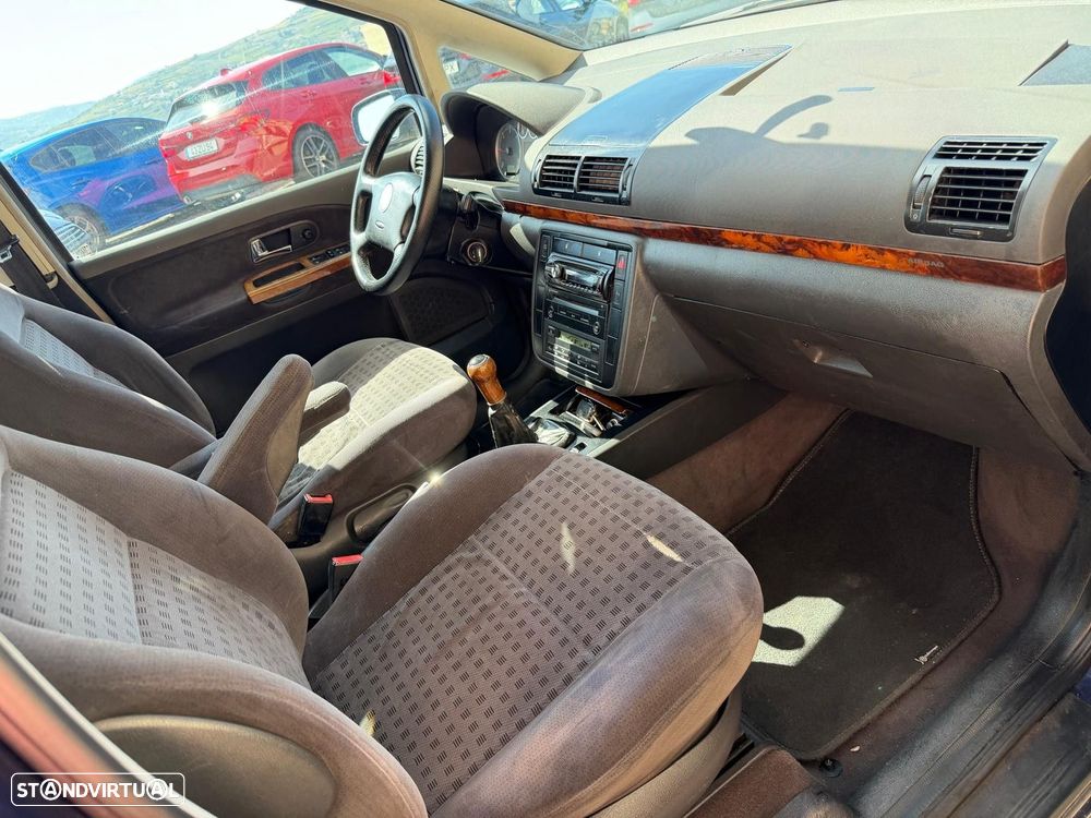 VW Sharan 1.9 TDi Confortline - 5