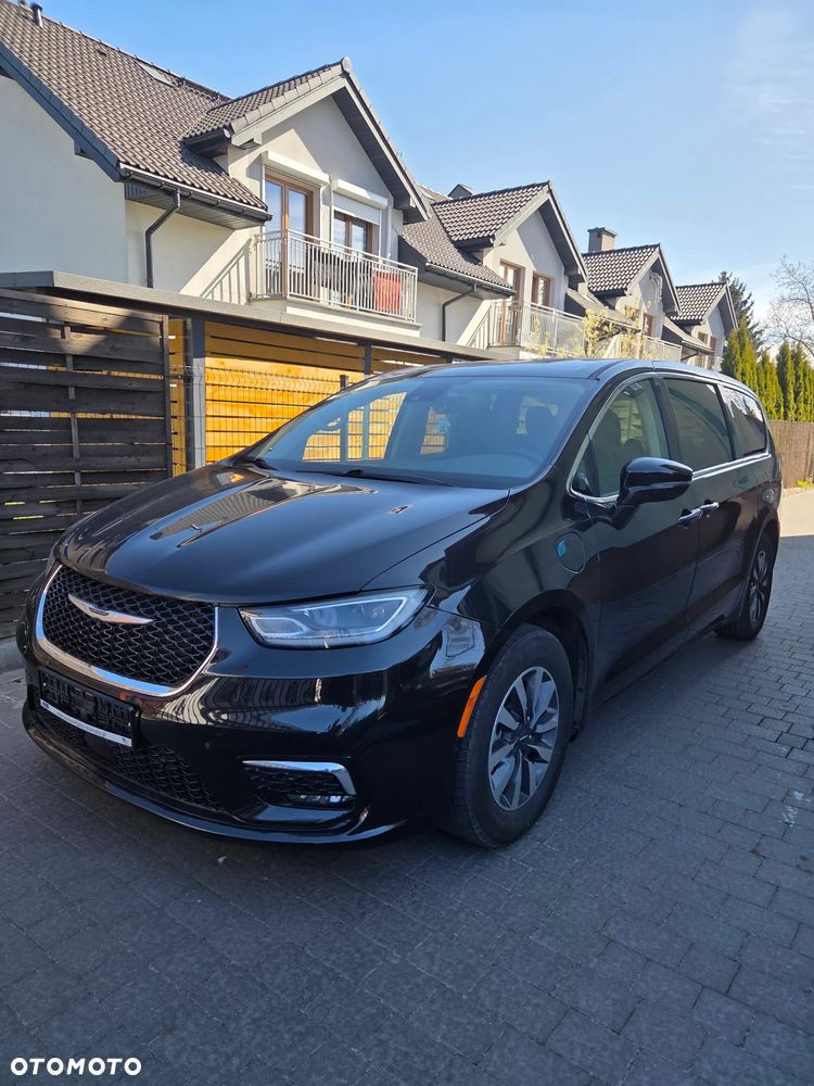 Chrysler Pacifica - 6