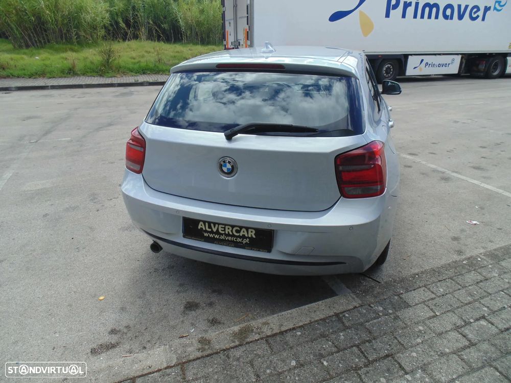 BMW 118 dA Line Sport - 13