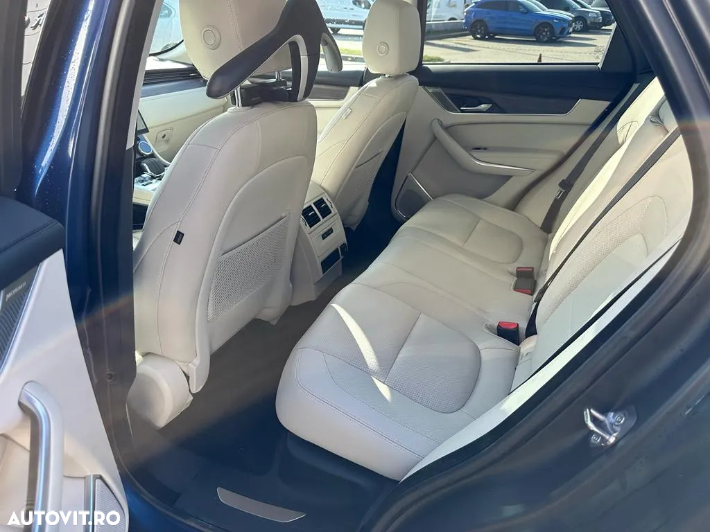 Jaguar F-Pace D200 AWD SE - 6