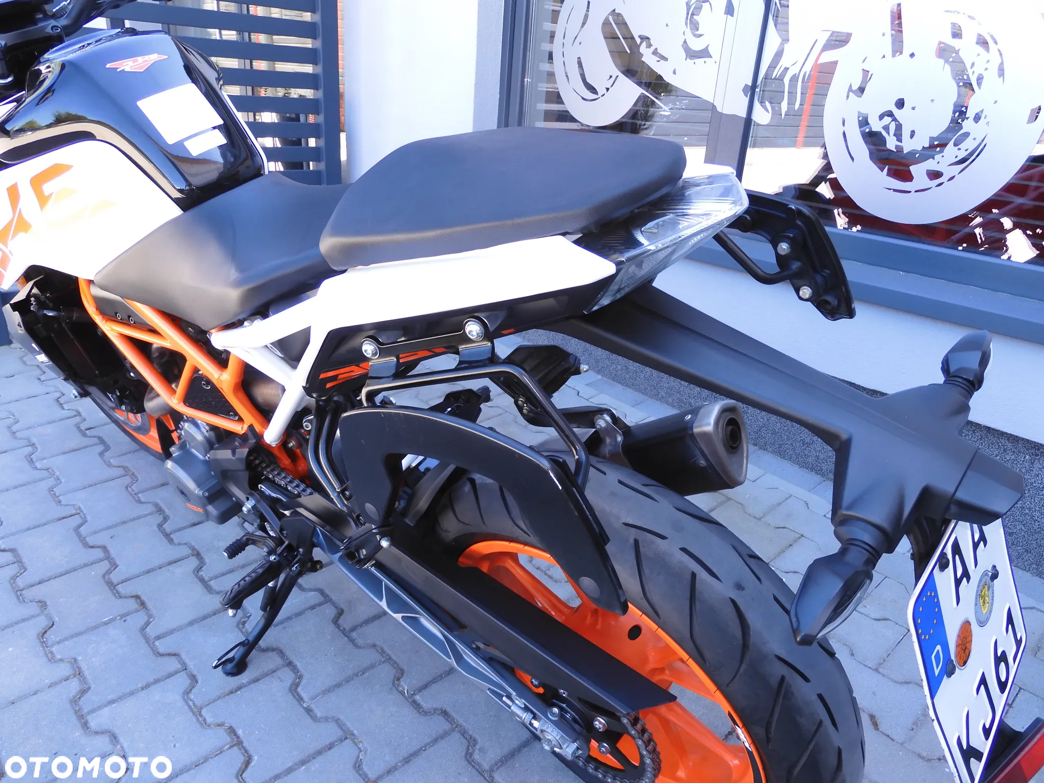 KTM Duke - 30