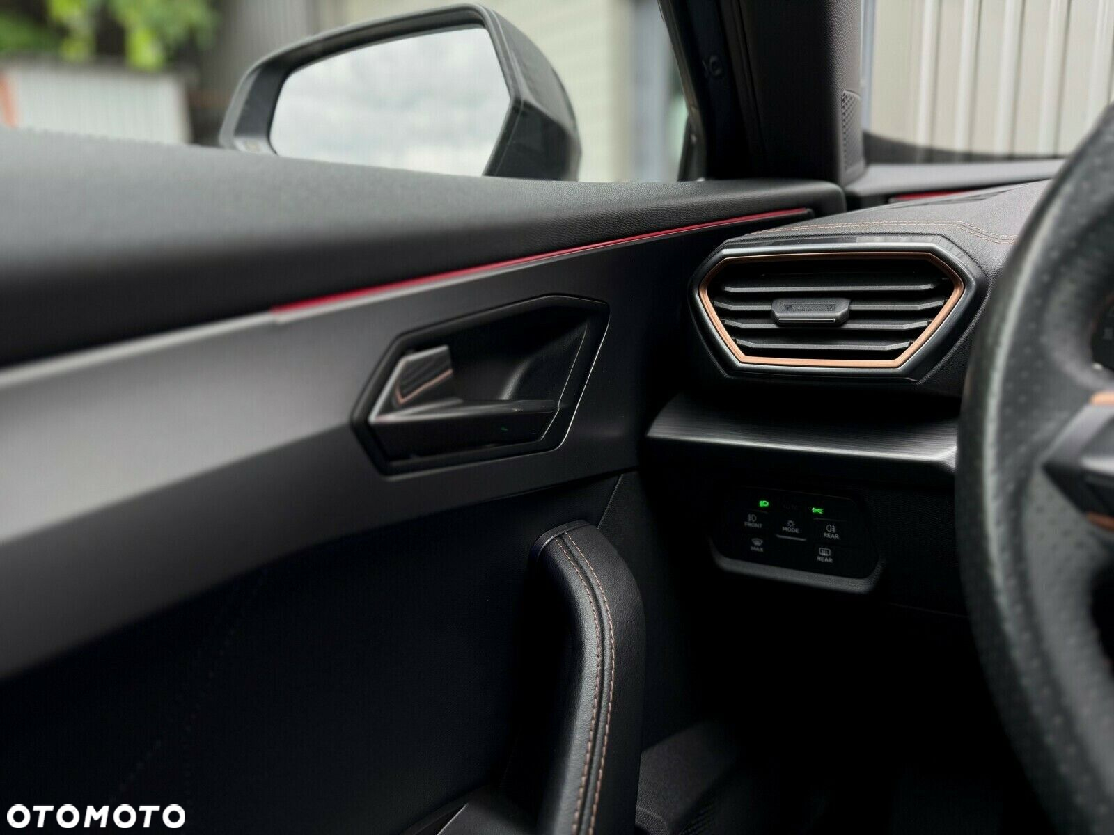 Cupra Formentor 1.5 TSI DSG - 32