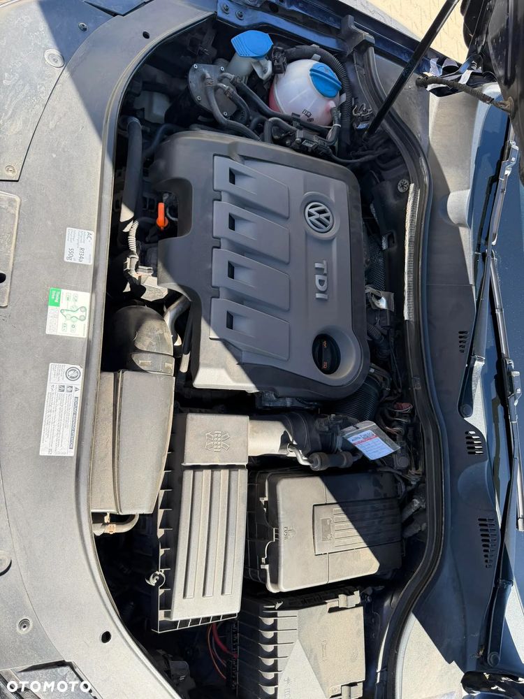 Volkswagen Passat 2.0 TDI Comfortline - 9