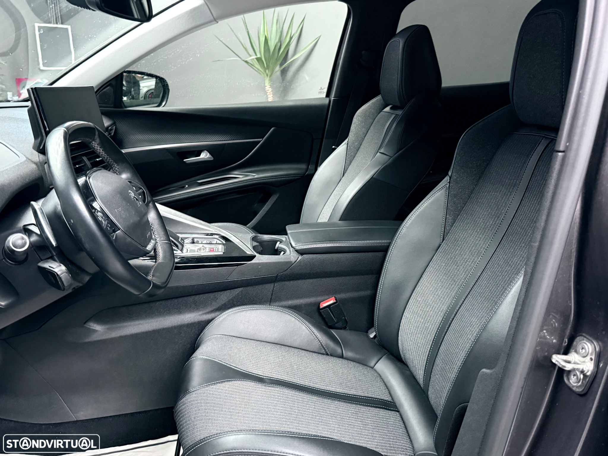 Peugeot 3008 1.5 BlueHDi GT Line Baixo Consumo EAT8 - 18