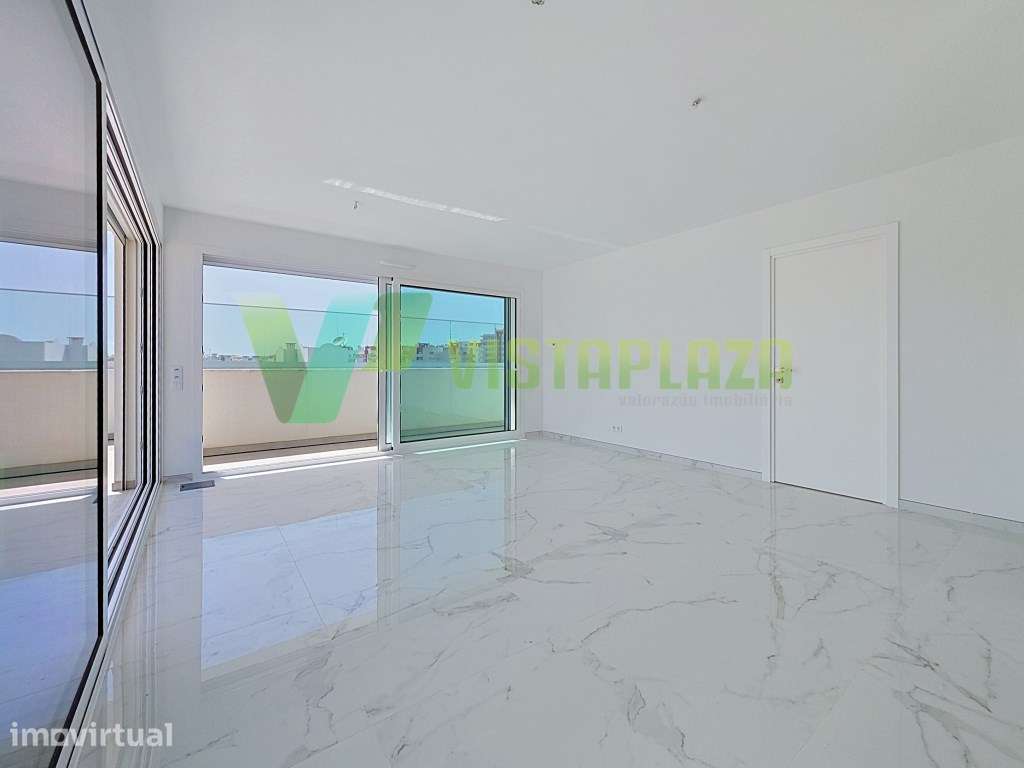 Exclusiva Penthouse T3 com Piscina Privada e Terraço de 100 m² na Q... - Grande imagem: 4/34