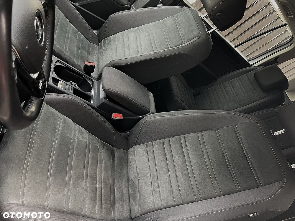 Volkswagen Touran 1.4 TSI BMT Highline - 33