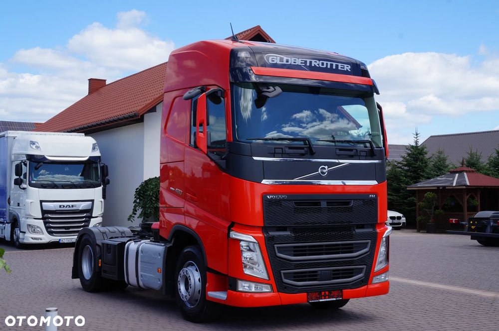 Volvo FH 4 EURO 6 GLOBETROTTER NISKI PRZEBIEG PEŁEN SERWIS - 2