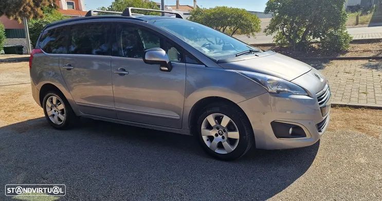 Peugeot 5008 1.6 HDi 7L Allure - 2