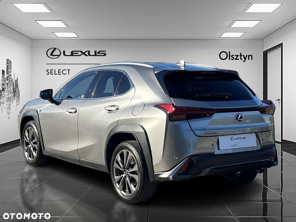 Lexus UX 300h F Sport Design - 3