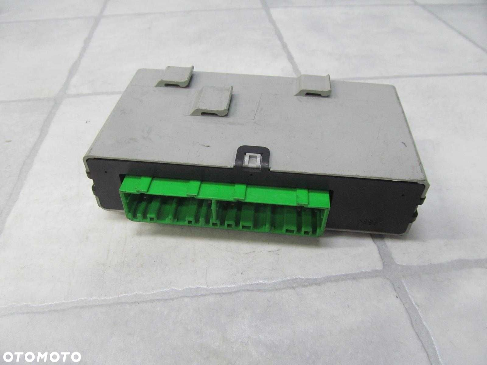 VOLVO V40 LIFT 95-04 MODUL ZAMKA CENTRALNEGO 30630081 - 2