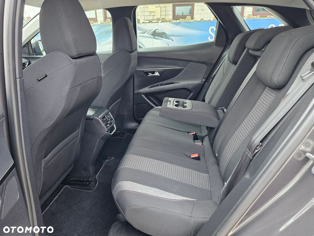 Peugeot 3008 1.2 PureTech Road Trip S&S EAT8 - 7