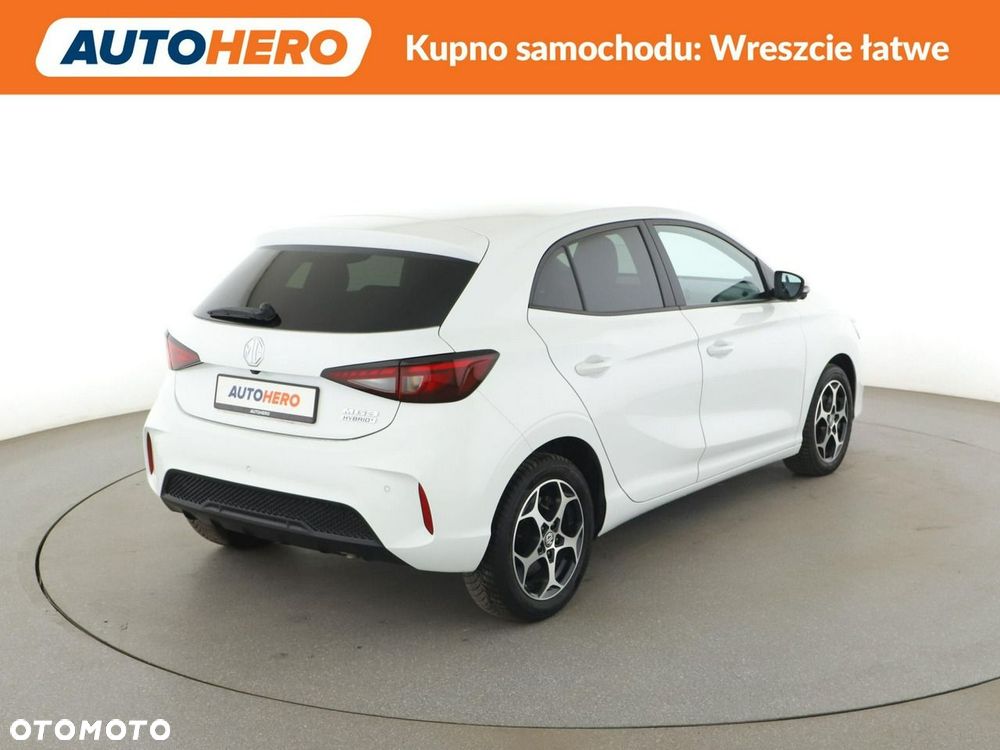 MG MG3 3 Hybrid+ Luxury - 8