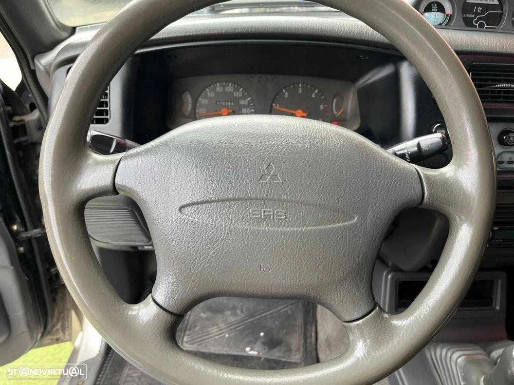 Mitsubishi L200 - 21