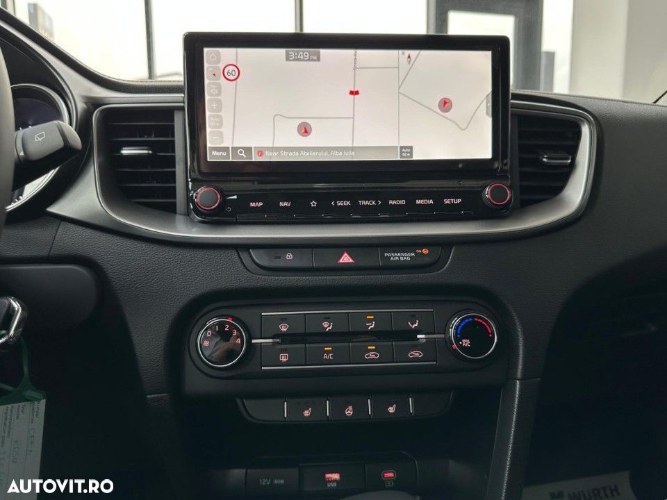 Kia Ceed SW 1.5 T-GDI 7DCT Best - 13